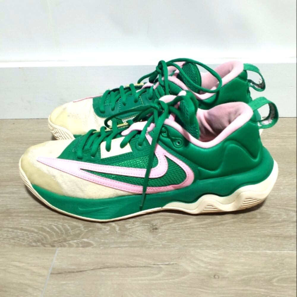 Nike Giannia Immortality 3 "5 The Hard Way" Basketball Shoes Size 9 Green Kobe
